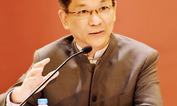 Lin Hongming: Professor and Dean of the Art Management Department of Shanghai Conservatory of Music